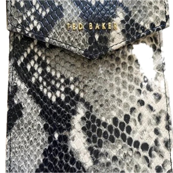 Ted Baker - Picture 4 of 4